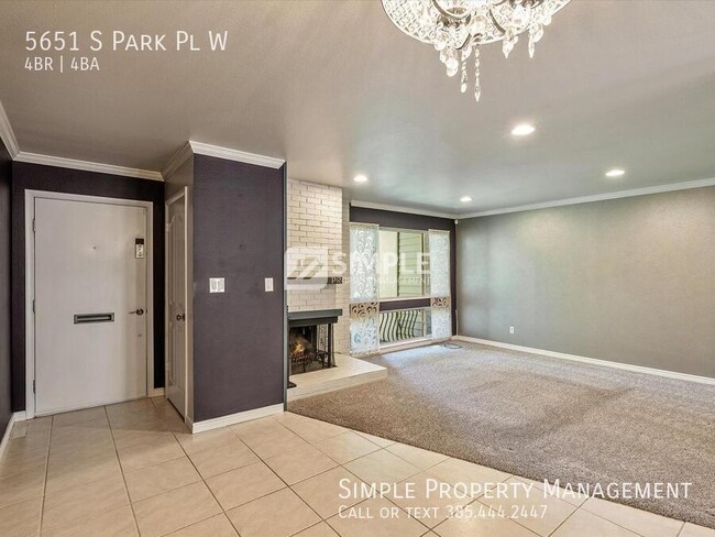 Building Photo - 5651 S Park Pl W