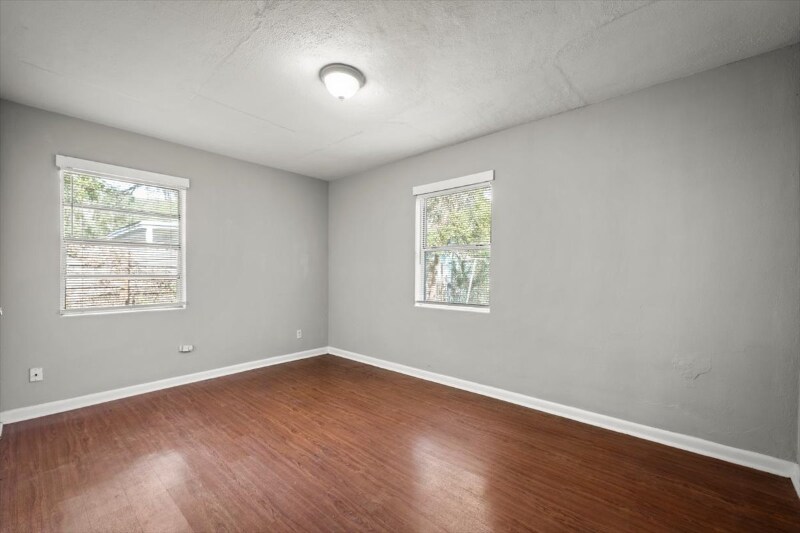 Building Photo - 1831 Lambert St