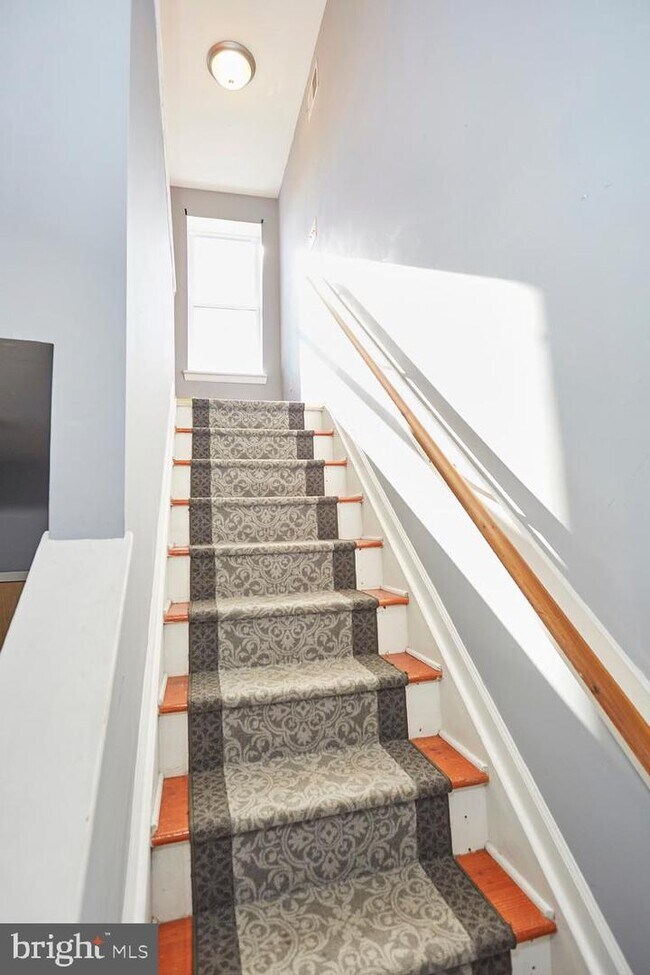 Building Photo - 762 Carroll St