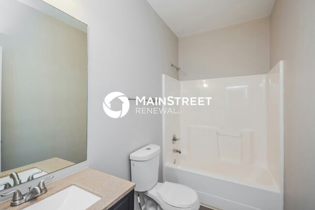 Building Photo - 4 Bedroom Pet-Friendly Home in COVINGTON, ...