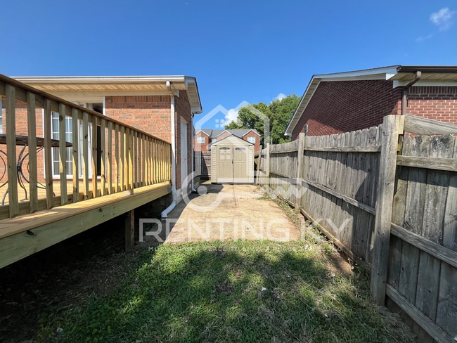 Building Photo - Newly Renovated 3-Bed, 1-Bath House with L...