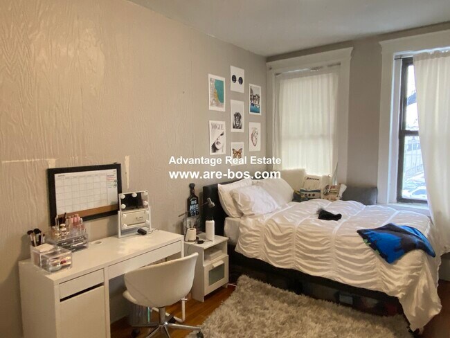 Building Photo - 1048 Commonwealth Ave