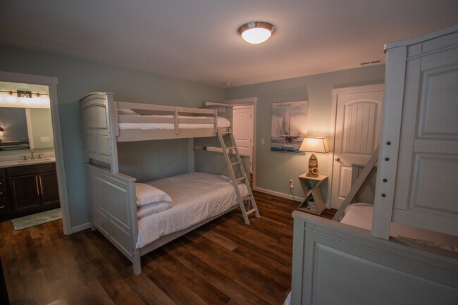 Building Photo - 161 N Harvey Terrace Dr