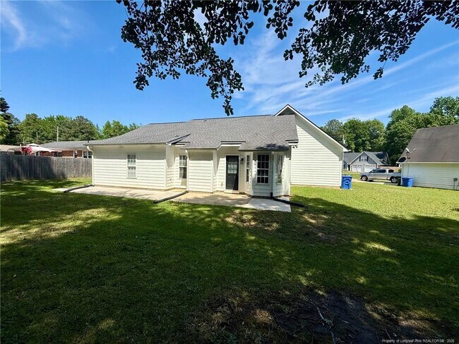 Building Photo - 604 Raven Pl