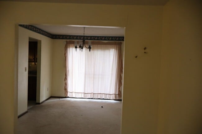 Building Photo - 1900 S El Dorado Dr