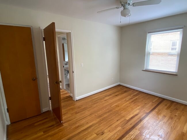 Building Photo - 3162 Troy Ave
