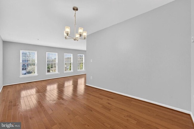 Building Photo - 2901 Mainstone Dr