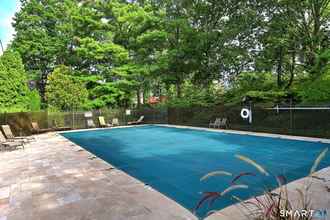 Building Photo - 105 Harbor Dr