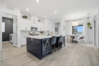 Building Photo - 246 Tallis Hills Ave