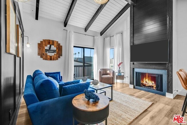 Building Photo - 1083 Montauk Ln