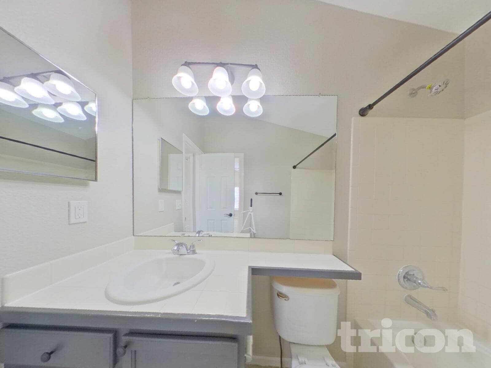 Building Photo - 21898 E Alamo Ln