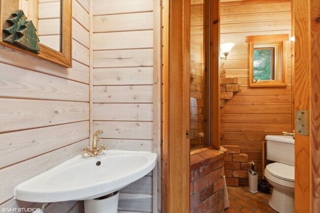 Building Photo - Lion Mountain Two Bedroom with Whitefish Lake Views