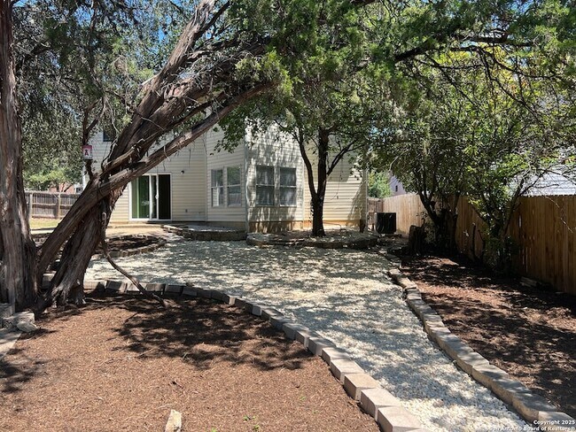 Building Photo - 10206 Windstone Creek