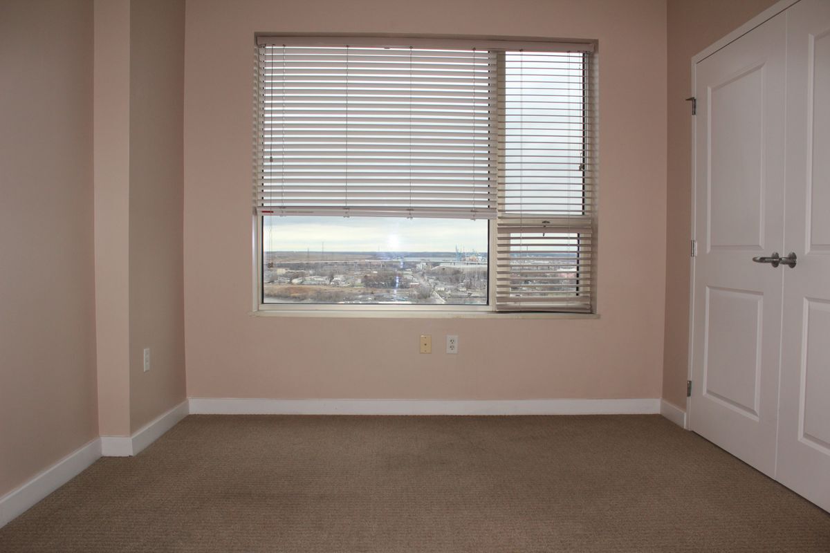 Building Photo - 105-UNIT CHRISTINA LANDING DR, 1703