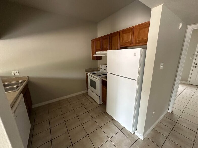 Building Photo - 12300 Hodges St