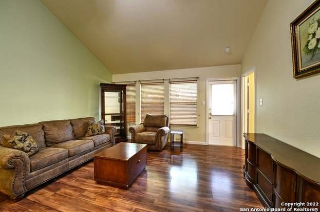 Building Photo - 3202 Eisenhauer Rd