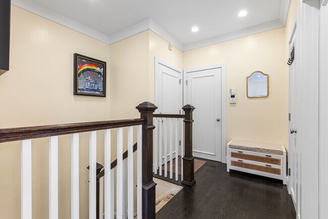 Building Photo - 170 W Fifth St