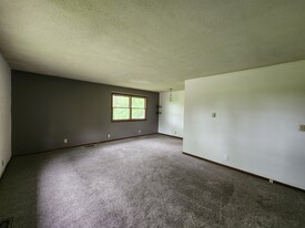 Building Photo - 6141 S State Rd 63