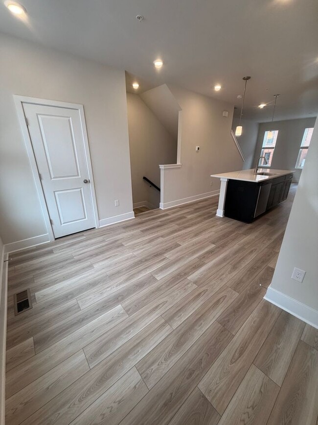 Building Photo - Newly Constructed 3bed/3.5 Bath townhome available now!