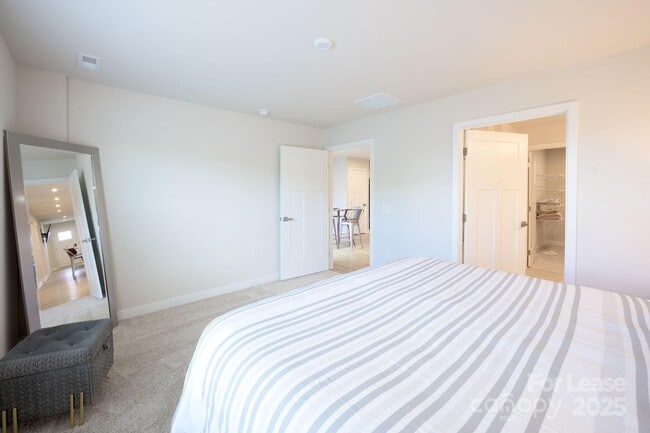 Building Photo - 154 Jameson Pk Dr