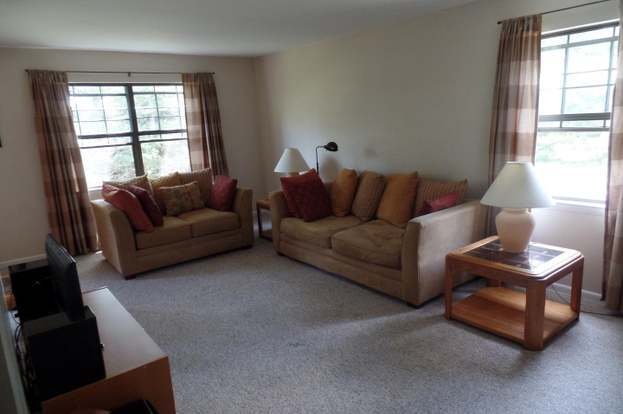 Building Photo - 438B Willow Turn