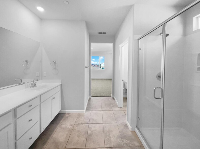 Building Photo - 8416 Tapies Way