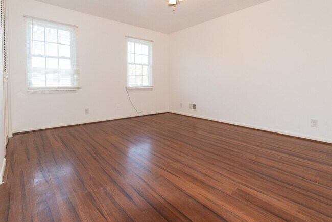 Building Photo - 2906 Brinkey Way