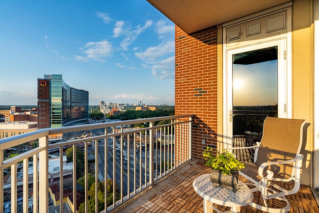 Building Photo - 1820 Peachtree St NW