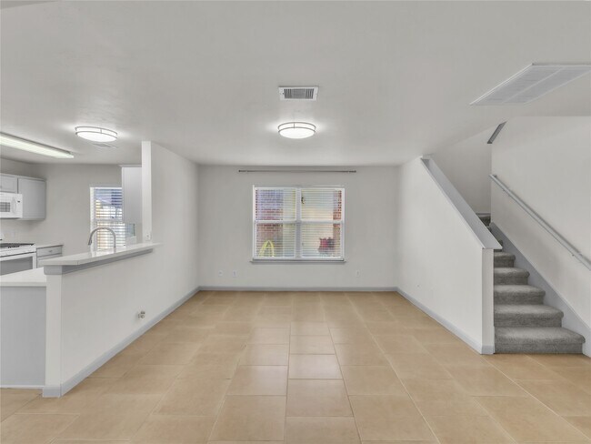 Building Photo - 19022 Yellow Thrush Dr