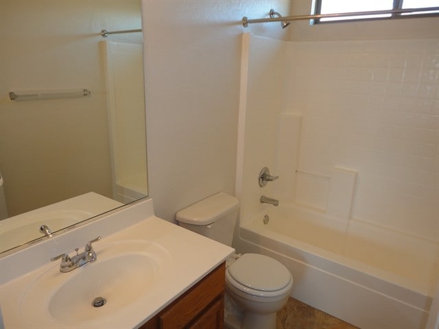 Building Photo - 13812 W Berridge Ln