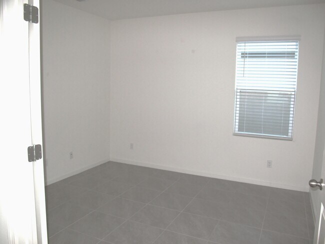 Building Photo - 12221 Nettuno Wy