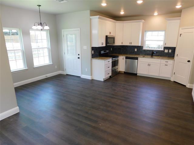 Building Photo - 704 E Jefferson St