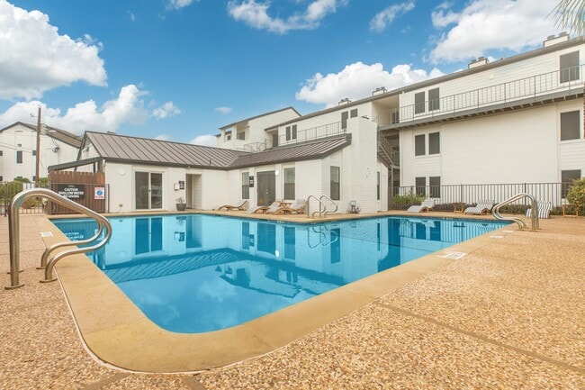 Primary Photo - Artisan at South Lamar