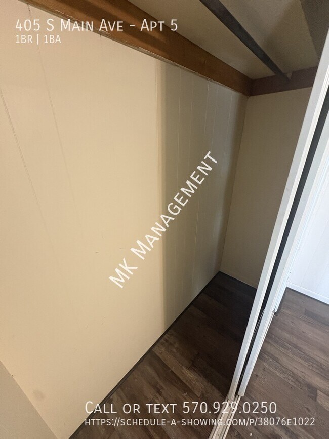 Building Photo - 405 S Main Ave