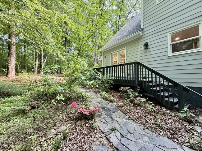 Building Photo - 5635 Falkirk Dr