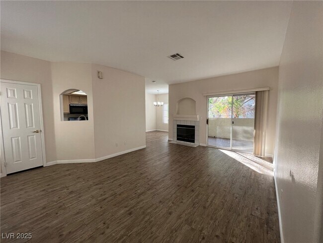 Building Photo - 2975 Bluegrass Ln