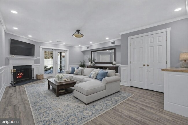 Building Photo - 2828 Beckon Dr