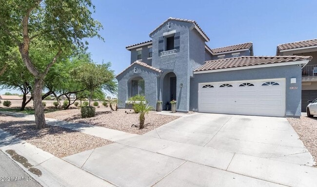 Building Photo - Luxurious 5BR Home in Award-Winning Power ...
