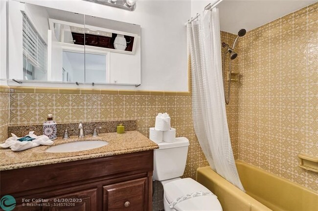 Building Photo - 3230 S Terra Mar Dr