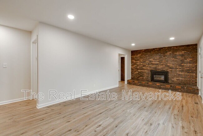 Building Photo - 810 Caldonia St