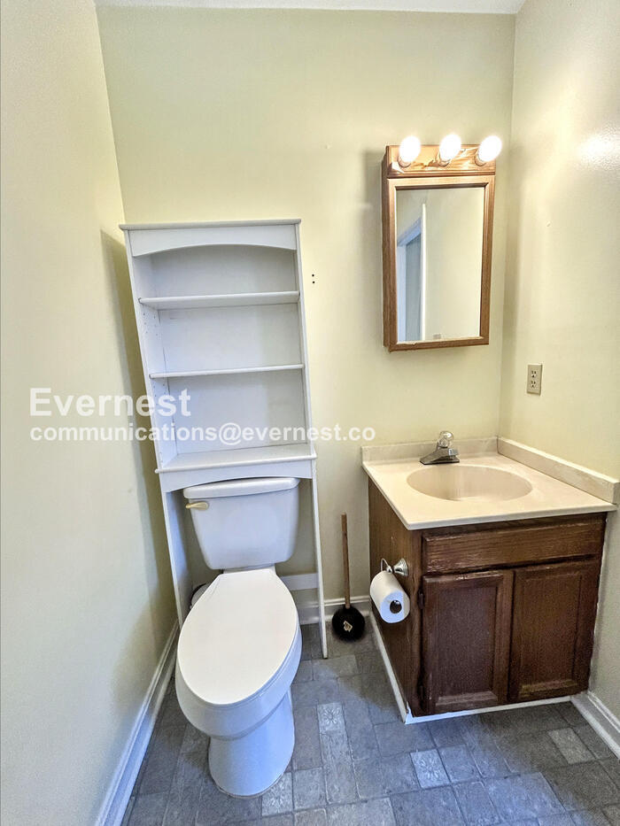 Building Photo - 217 Mimosa Ave