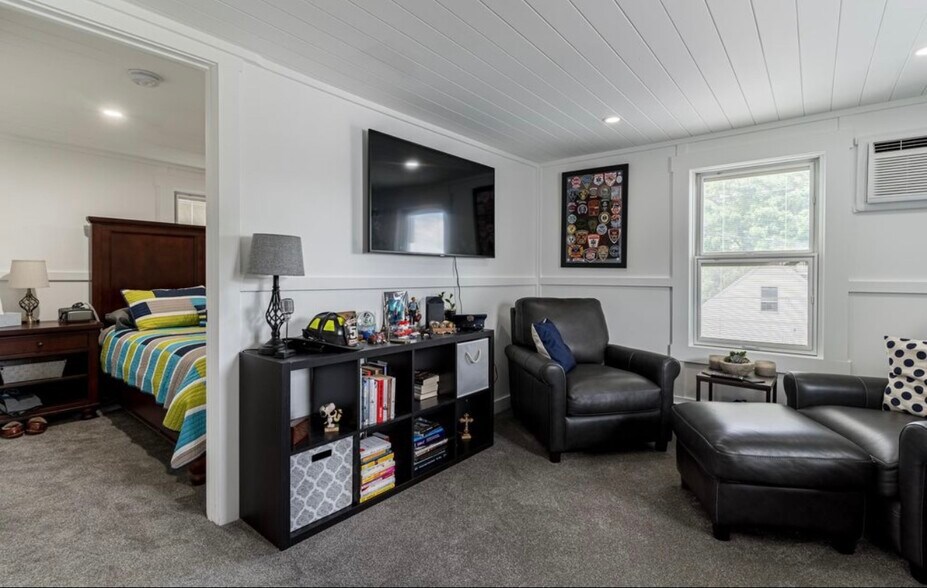 Building Photo - 40 Mount Auburn St