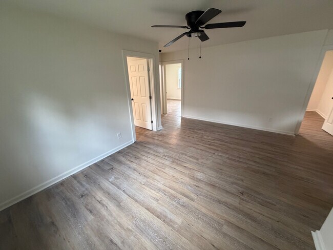 Building Photo - Room in Single Family Home on Fox St SW