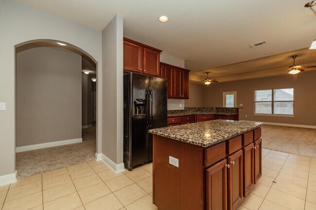 Building Photo - 406 Pendo Pl
