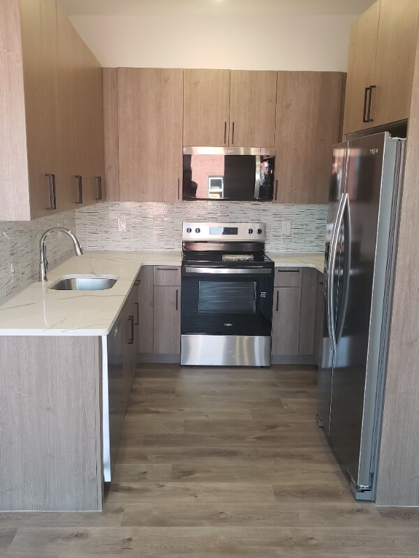 Building Photo - 953 Belmont Ave