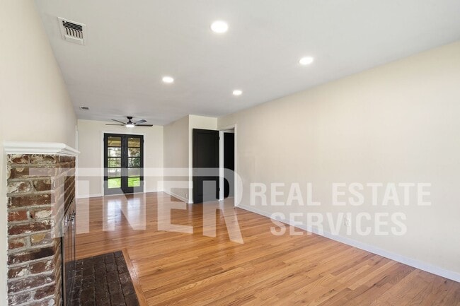 Building Photo - 5000 Reid Way