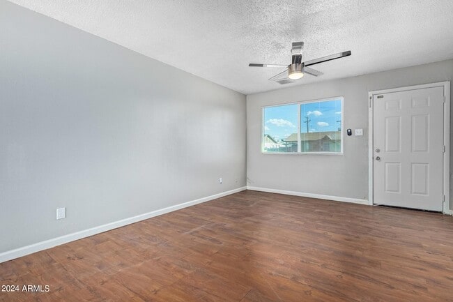 Building Photo - 6134 W Mulberry Dr