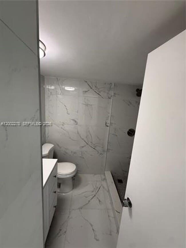 Building Photo - 5700 Collins Ave