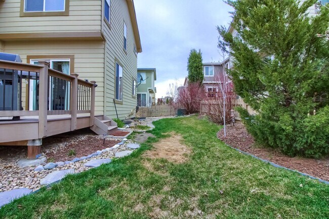 Building Photo - Highlands Ranch Spacious 3 bed 2.5 bath