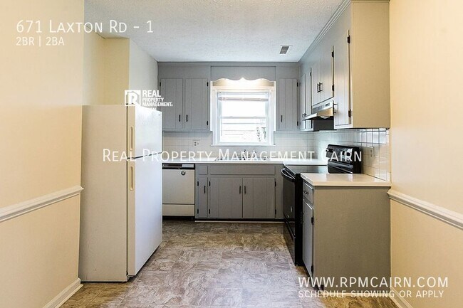 Building Photo - 2 Bed, 2 Bath -- private back deck